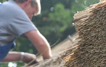 professional Norton Le Clay thatchers